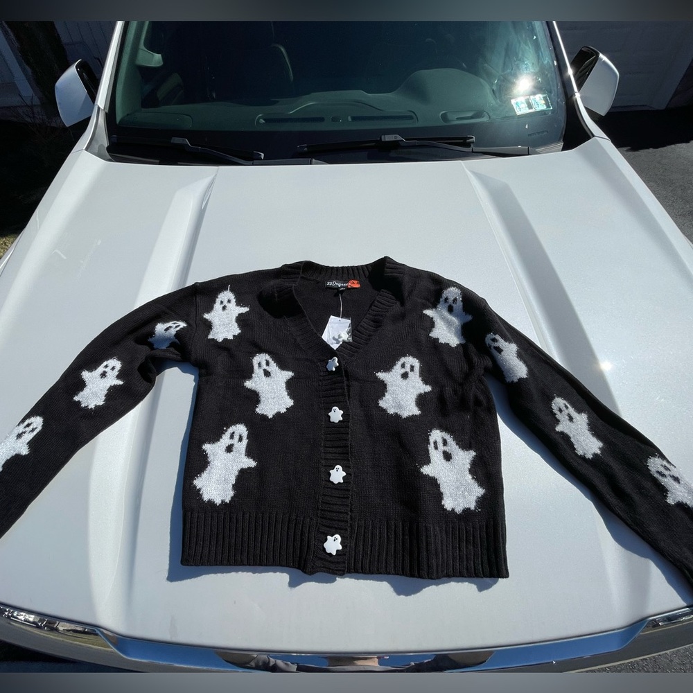BNWT - Women’s Ghost Sweater / Cardigan - Size S